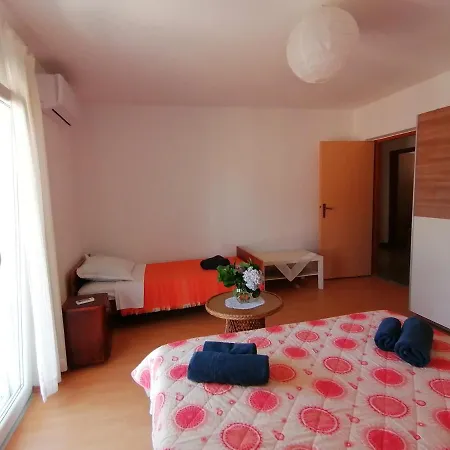 Apartment Porat *